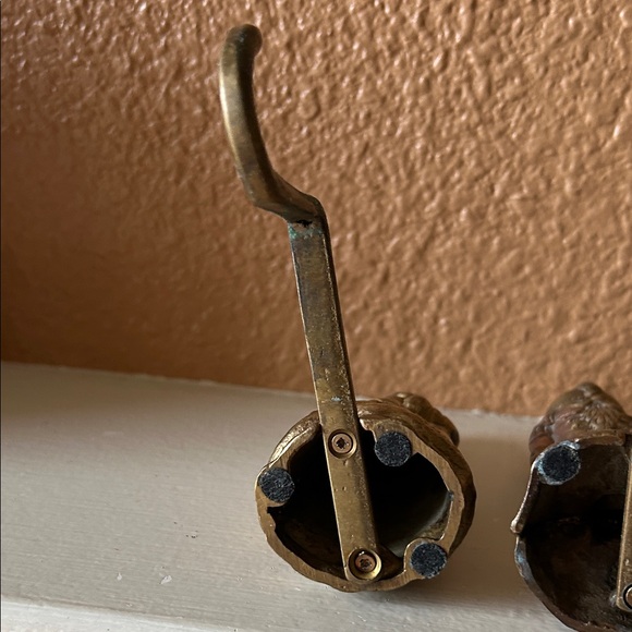 Vintage Solid Brass Stocking Holders - Picture 5 of 10